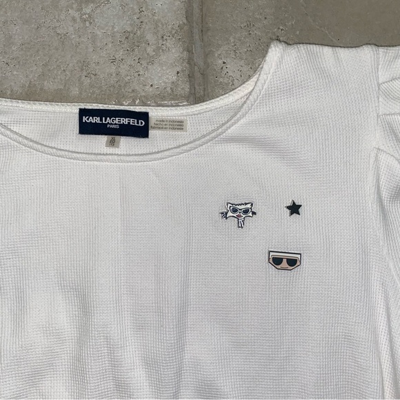 Karl Lagerfeld Paris Size Small Grey Waffle Knit 3/4 Puff Sleeve Pin Accent Top - Picture 4 of 8